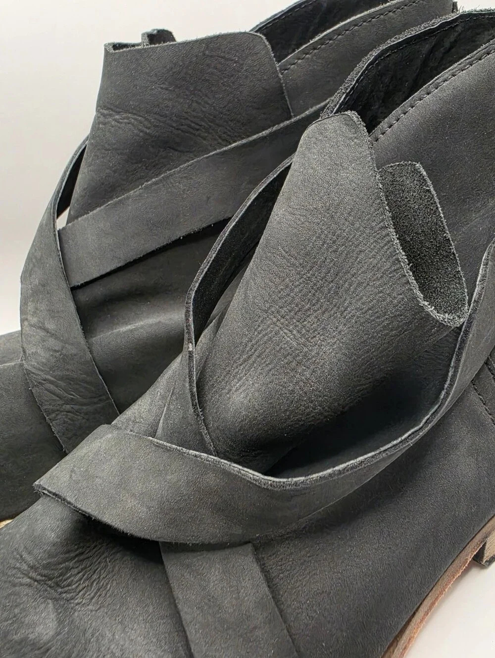 Free People Las Palmas Ankle‎ Boot Black Nubuck EU 40 US 9.5 Crossstrap